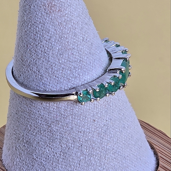 Natural Emerald 925 Sterling Silver Band Sz 7.75 - Picture 9 of 11